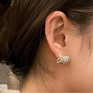 NEW!! Minimalist "Golden hour" Diamond Gold Plated Stud Earrings